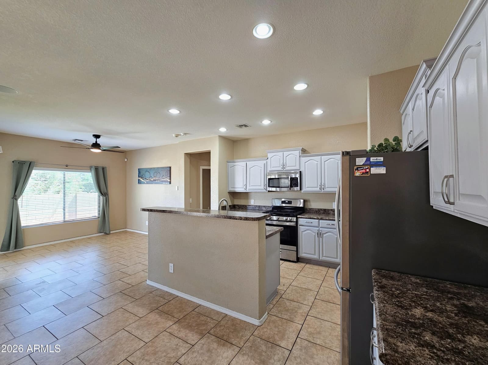 5585 Los Capanos Drive, Sierra Vista, AZ 85635 — photo 5 of 24