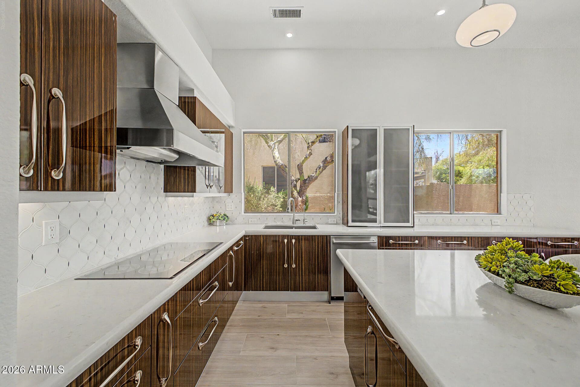 6005 E SMOKEHOUSE Trail, Scottsdale, AZ 85266 — photo 16 of 51