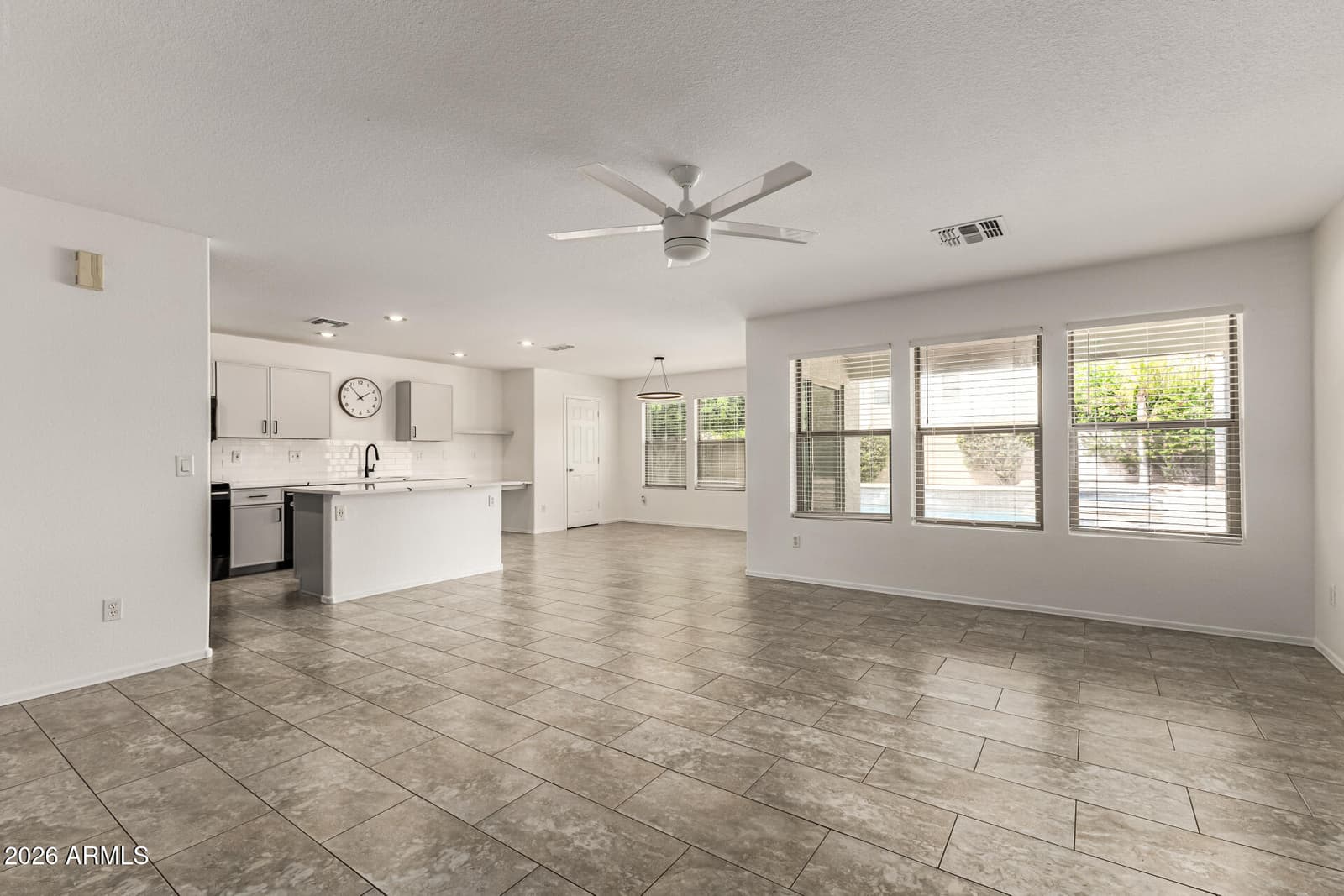 3216 W MOLLY Lane, Phoenix, AZ 85083 — photo 16 of 56