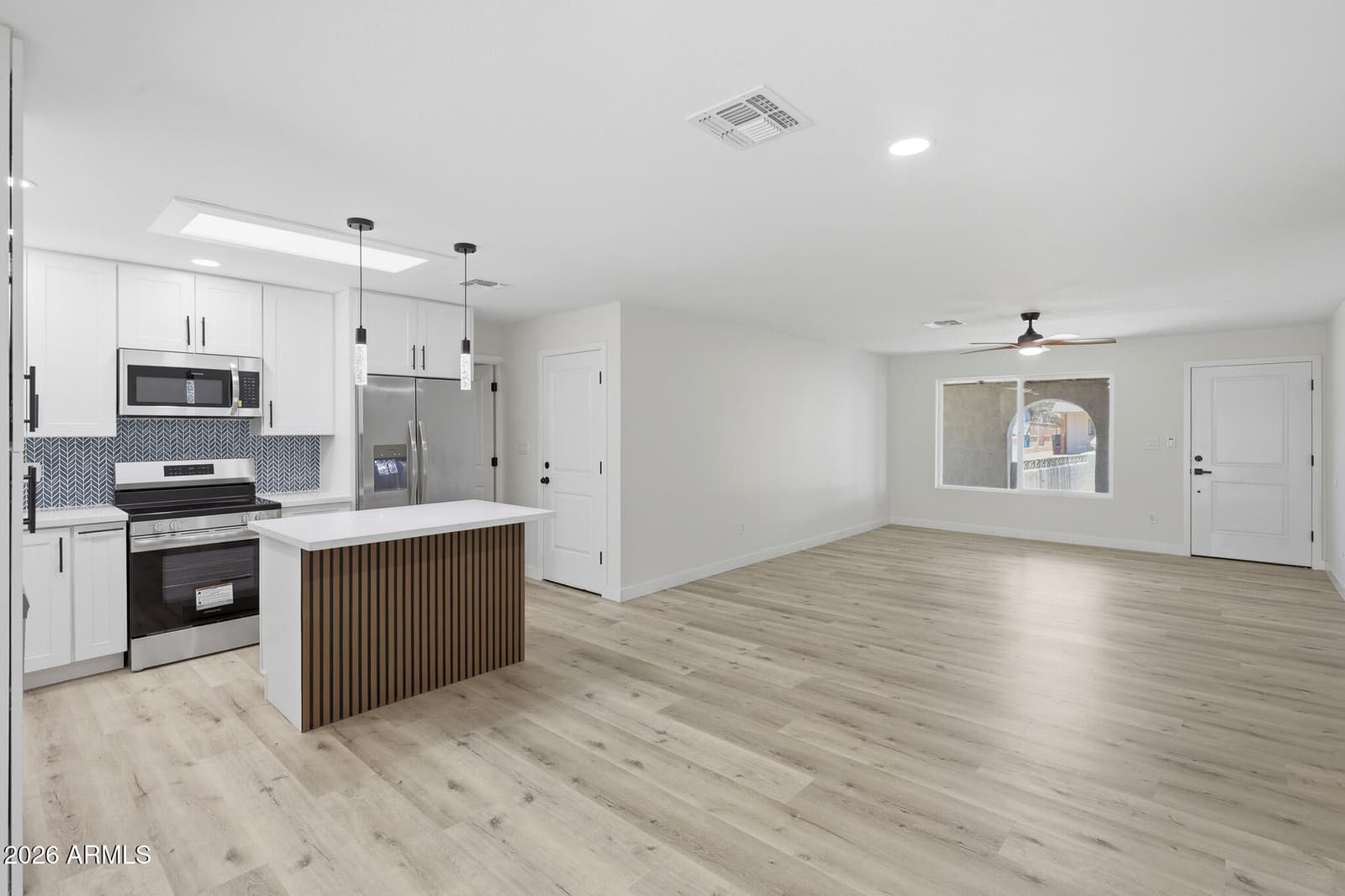 4941 W GRANADA Road, Phoenix, AZ 85035 — photo 5 of 31