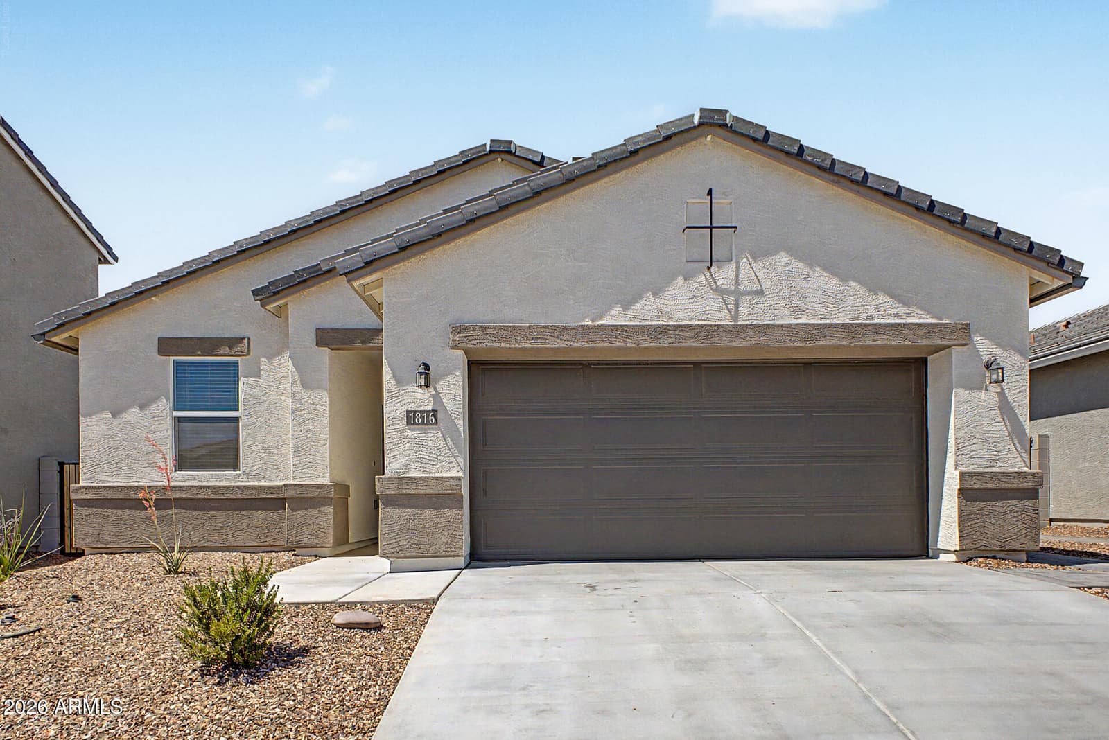 1816 W SOMBRA Avenue, Apache Junction, AZ 85120 — photo 2 of 37