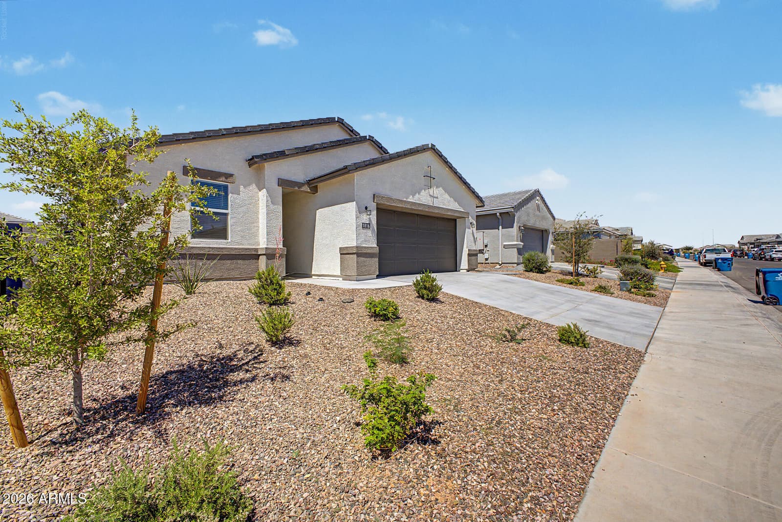 1816 W SOMBRA Avenue, Apache Junction, AZ 85120 — photo 3 of 37