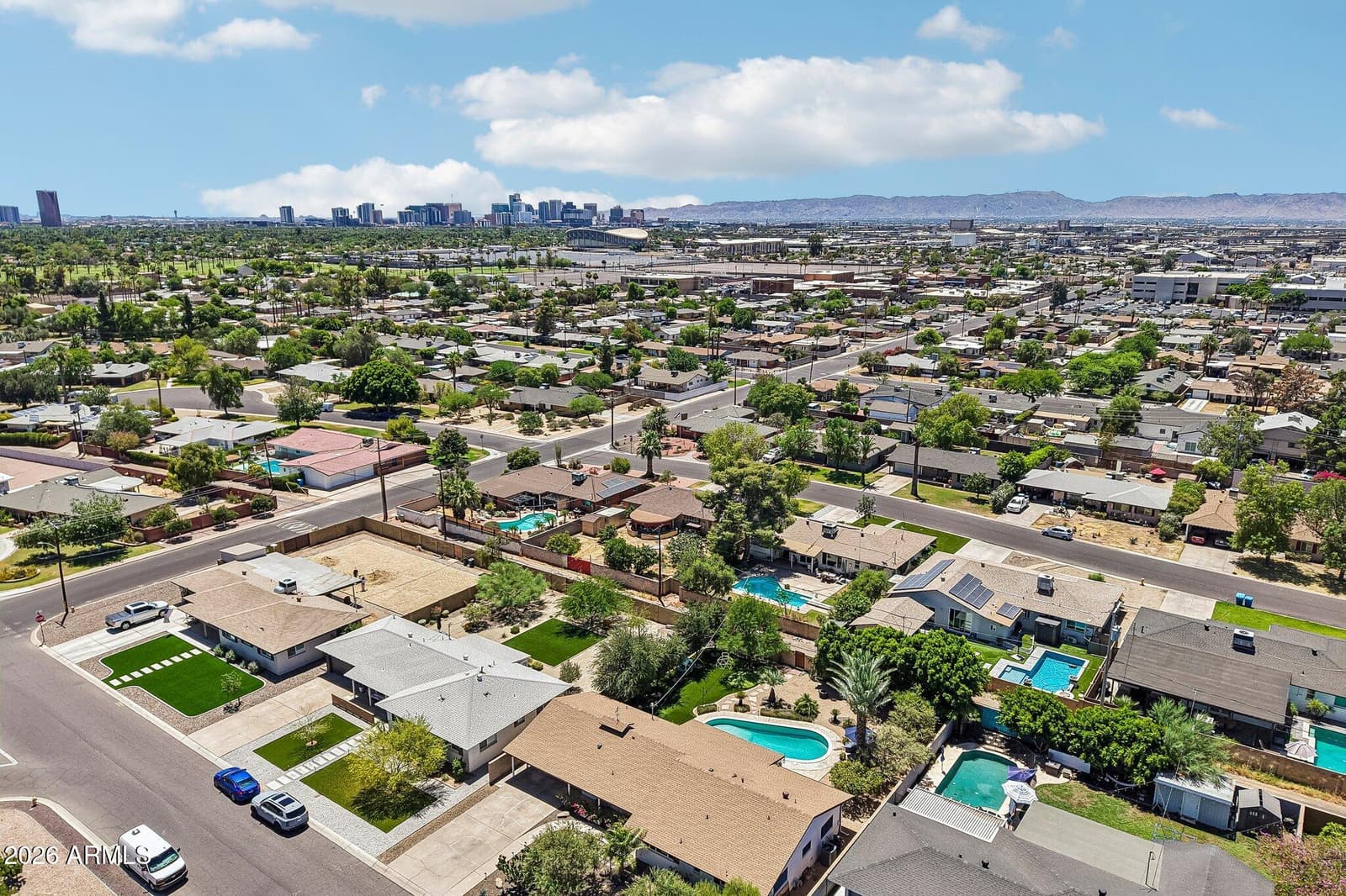 2117 W WINDSOR Avenue, Phoenix, AZ 85009 — photo 53 of 57