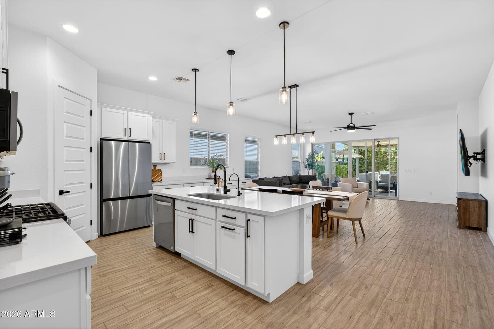 11303 E UTAH Avenue, Mesa, AZ 85212 — photo 15 of 76