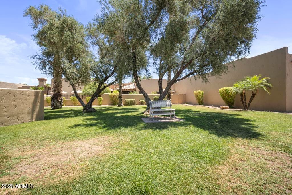 7955 E Chaparral Road Unit 110, Scottsdale, AZ 85250 — photo 30 of 32