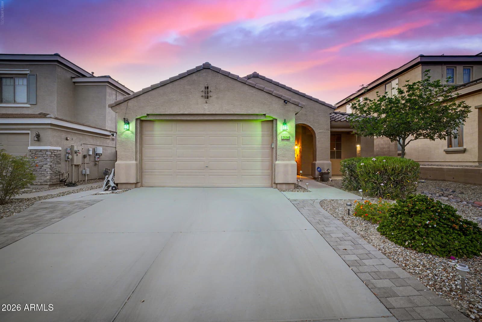 7124 W RED HAWK Drive, Peoria, AZ 85383 — photo 8 of 47