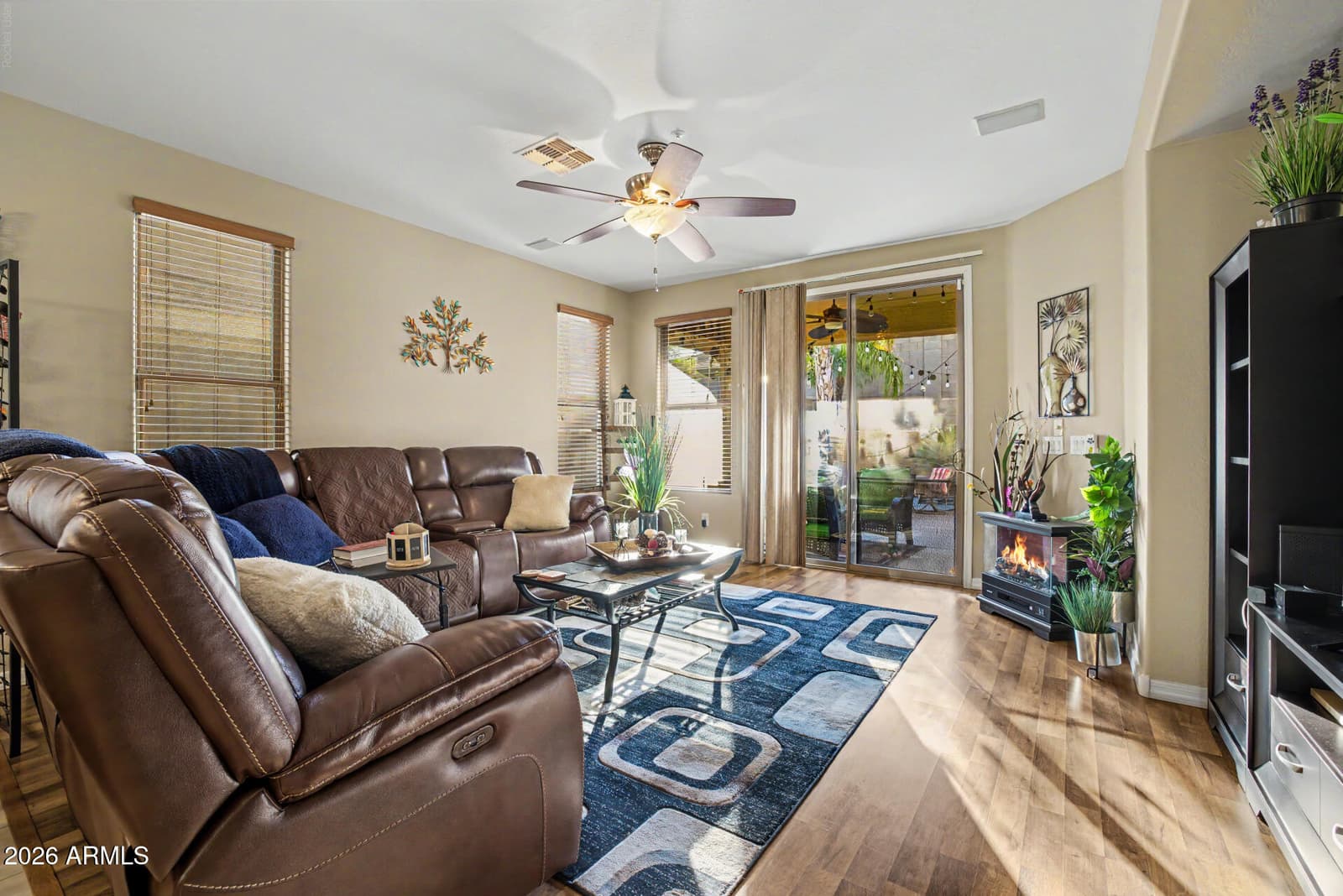 7124 W RED HAWK Drive, Peoria, AZ 85383 — photo 5 of 47
