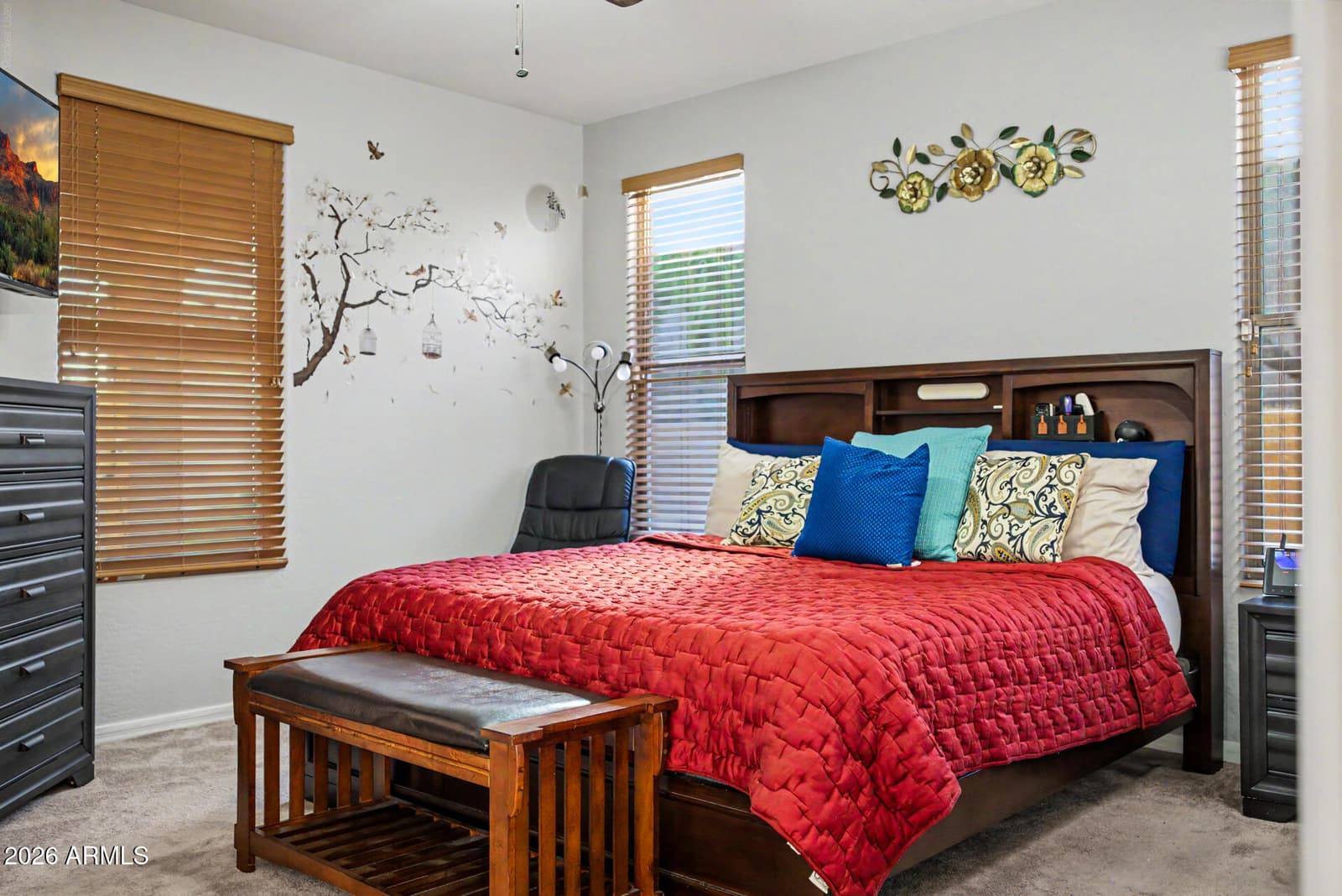 7124 W RED HAWK Drive, Peoria, AZ 85383 — photo 4 of 47
