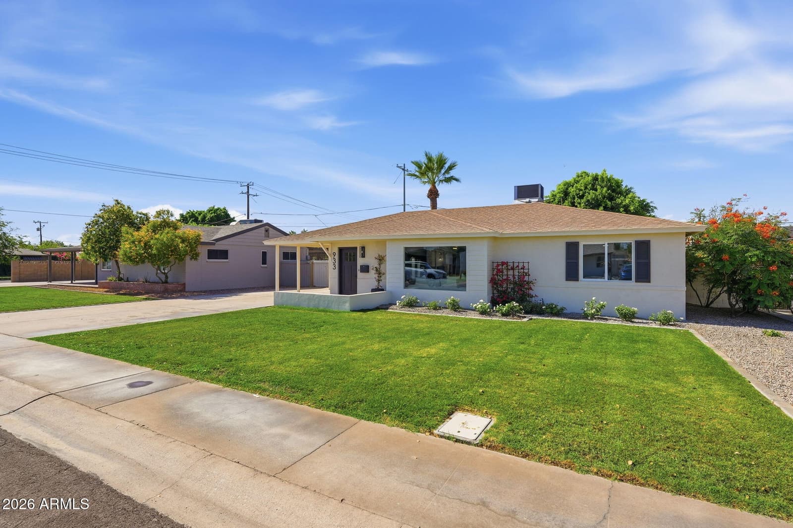 933 E CAVALIER Drive, Phoenix, AZ 85014 — photo 3 of 45