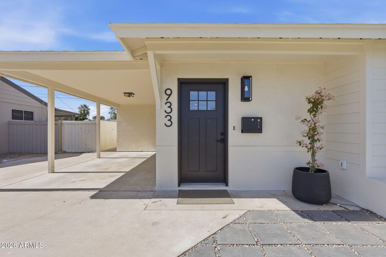 933 E CAVALIER Drive, Phoenix, AZ 85014 — photo 5 of 45