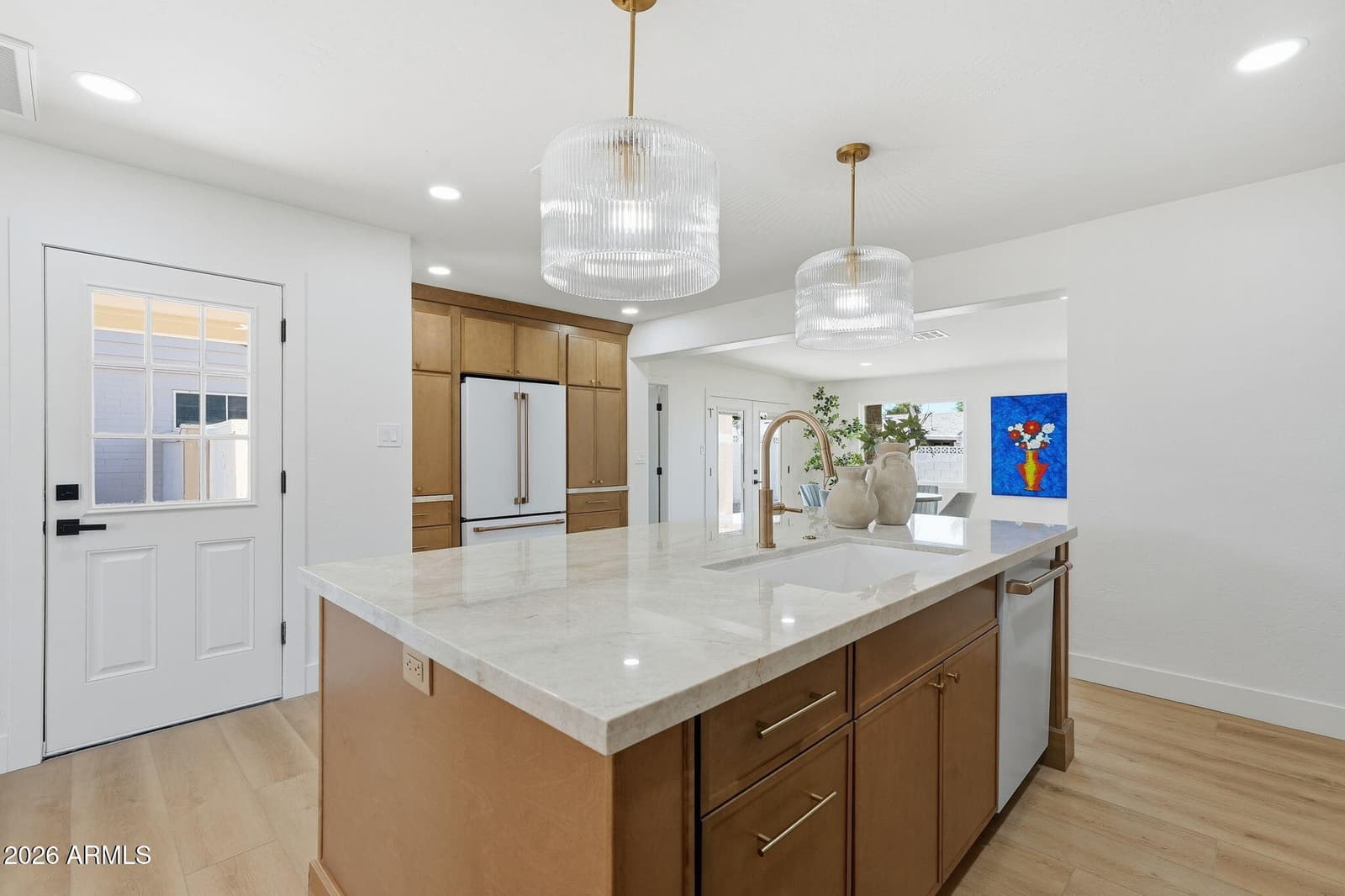 933 E CAVALIER Drive, Phoenix, AZ 85014 — photo 12 of 45