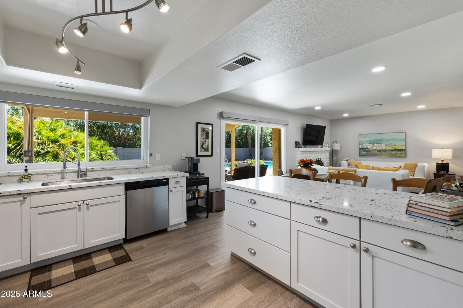 7917 E VIA DE BELLEZA, Scottsdale, AZ 85258 — photo 11 of 46