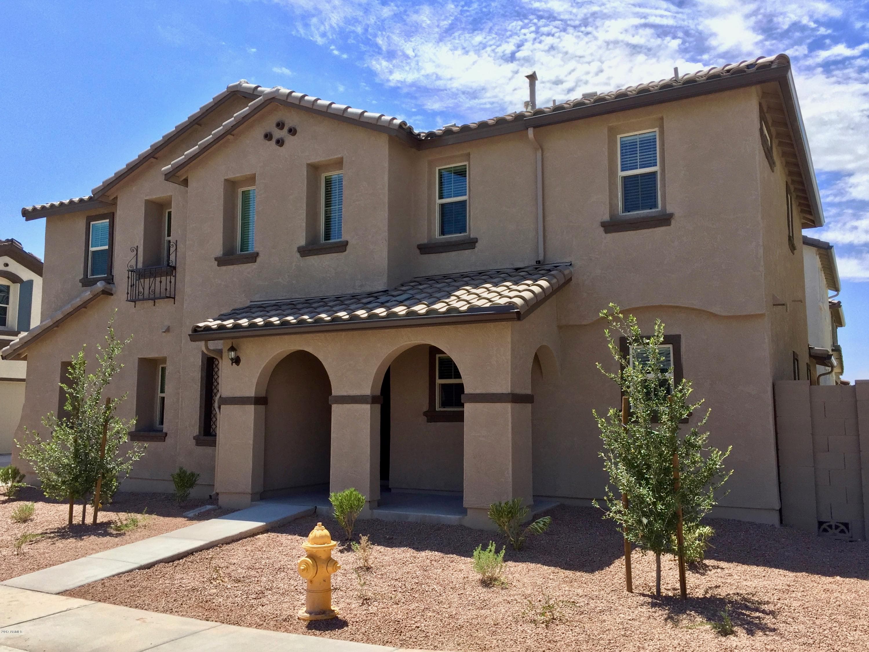 2924 S Washington Street, Chandler, AZ 85286 — photo 1 of 34