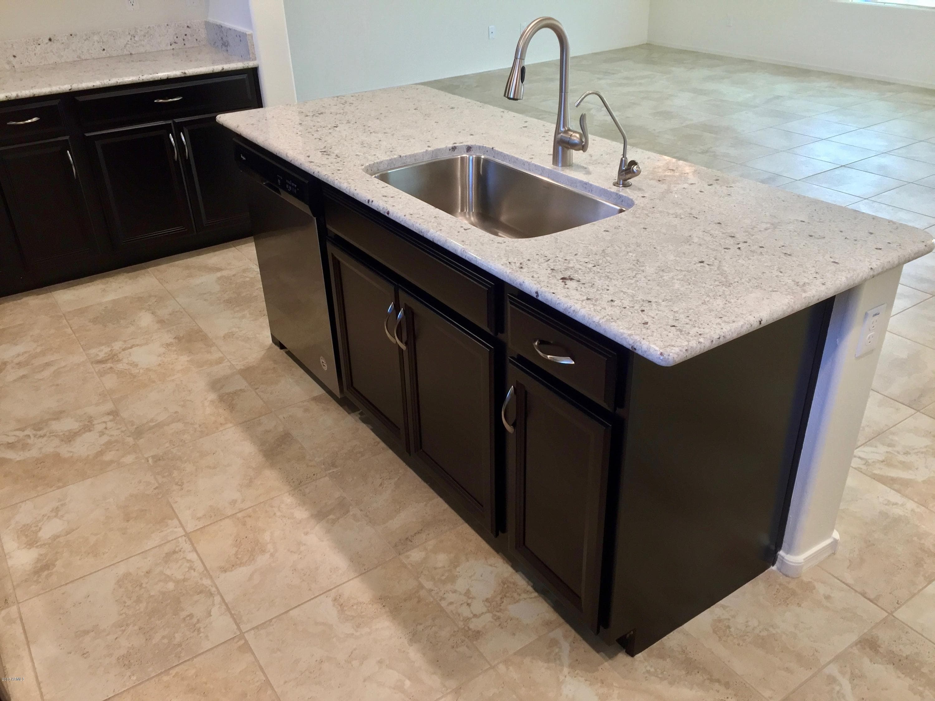 2924 S Washington Street, Chandler, AZ 85286 — photo 13 of 34