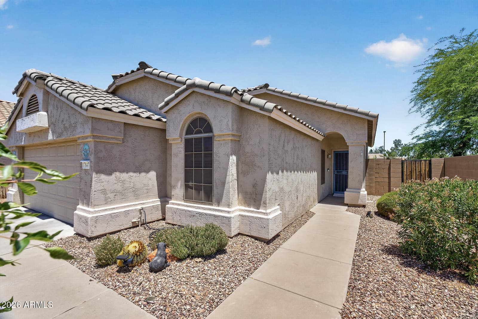 17847 N FIESTA Drive, Surprise, AZ 85374 — photo 5 of 38