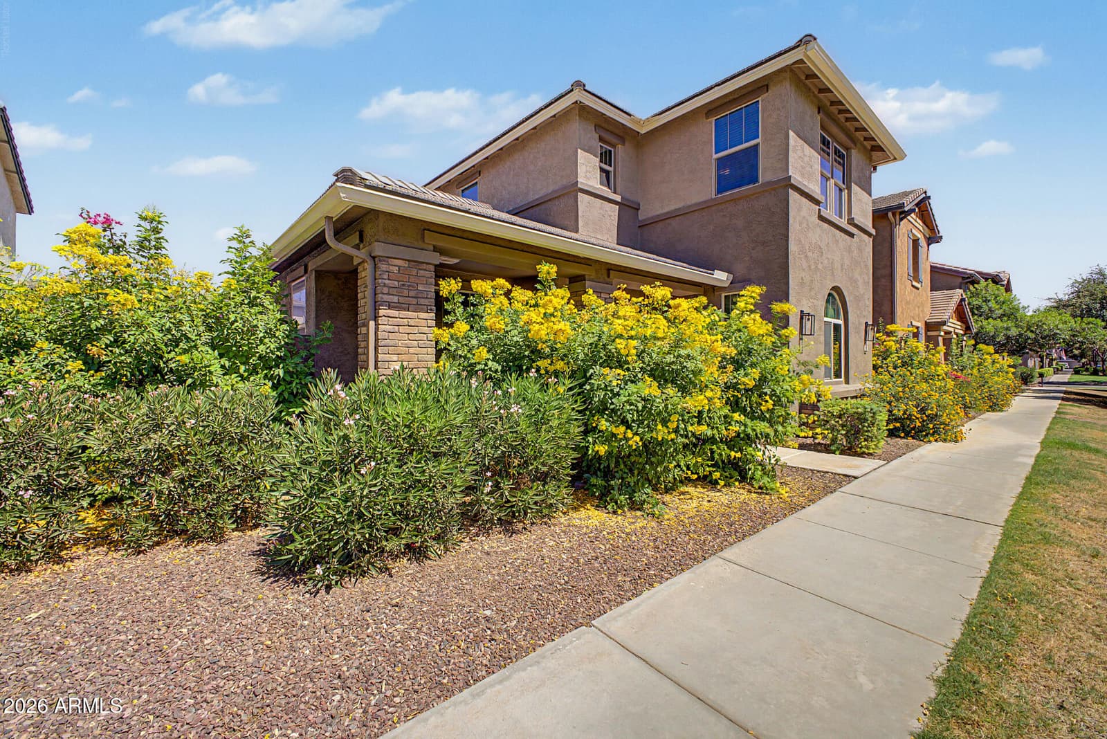 1026 S REBER Avenue, Gilbert, AZ 85296 — photo 1 of 66