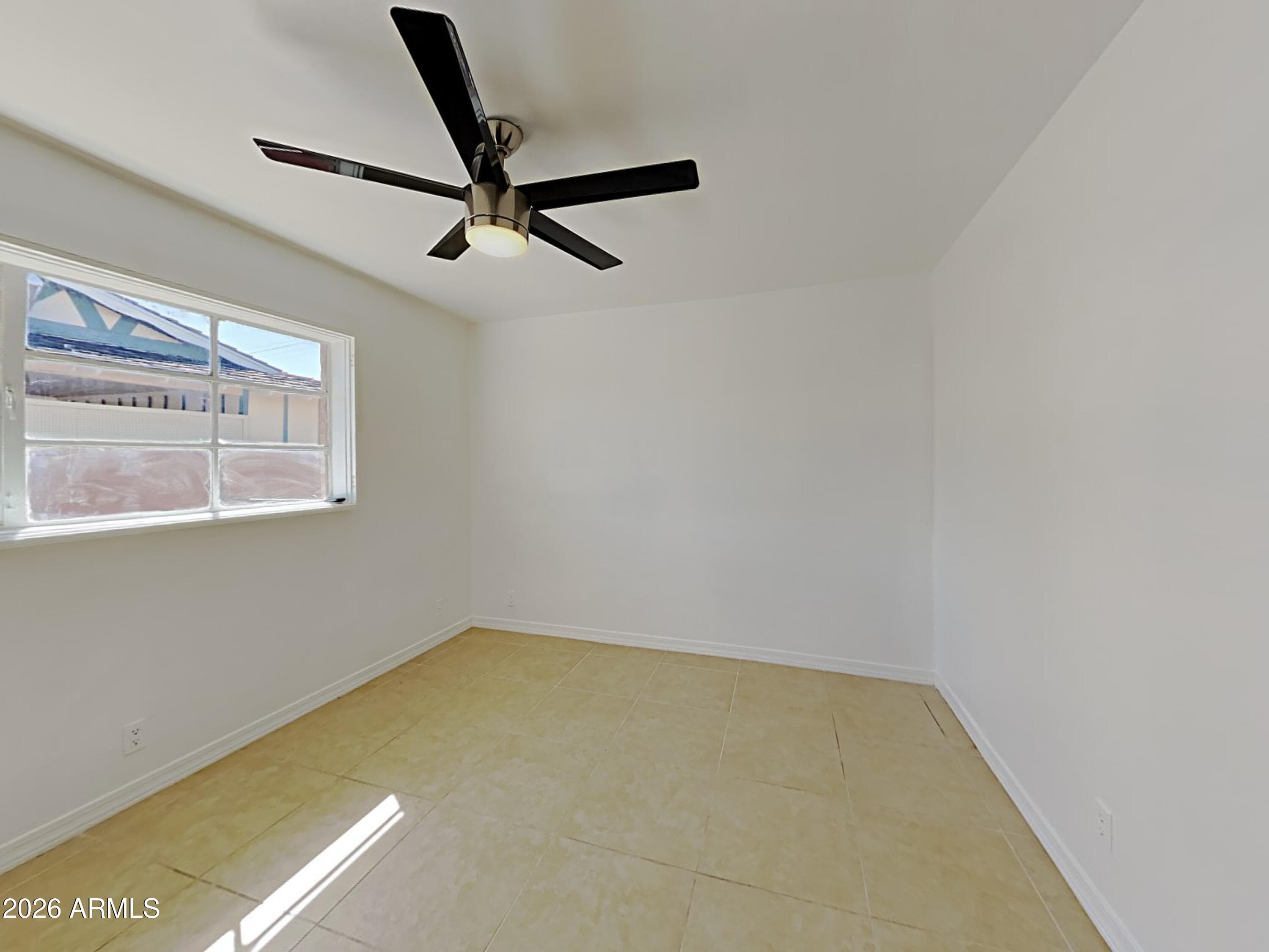 4007 W TUCKEY Lane, Phoenix, AZ 85019 — photo 11 of 15