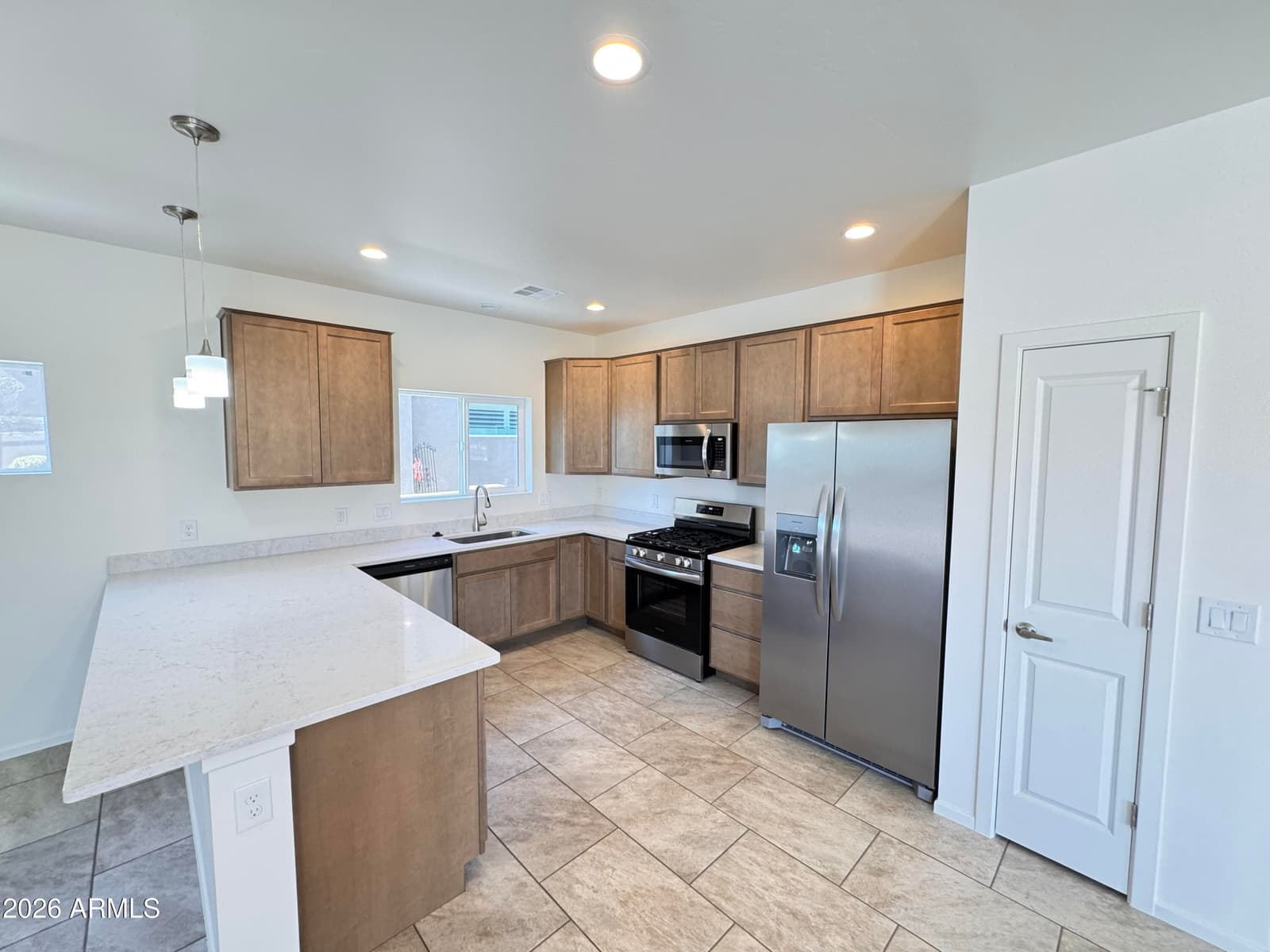 608 S Clubhouse Lane, Sierra Vista, AZ 85635 — photo 5 of 22