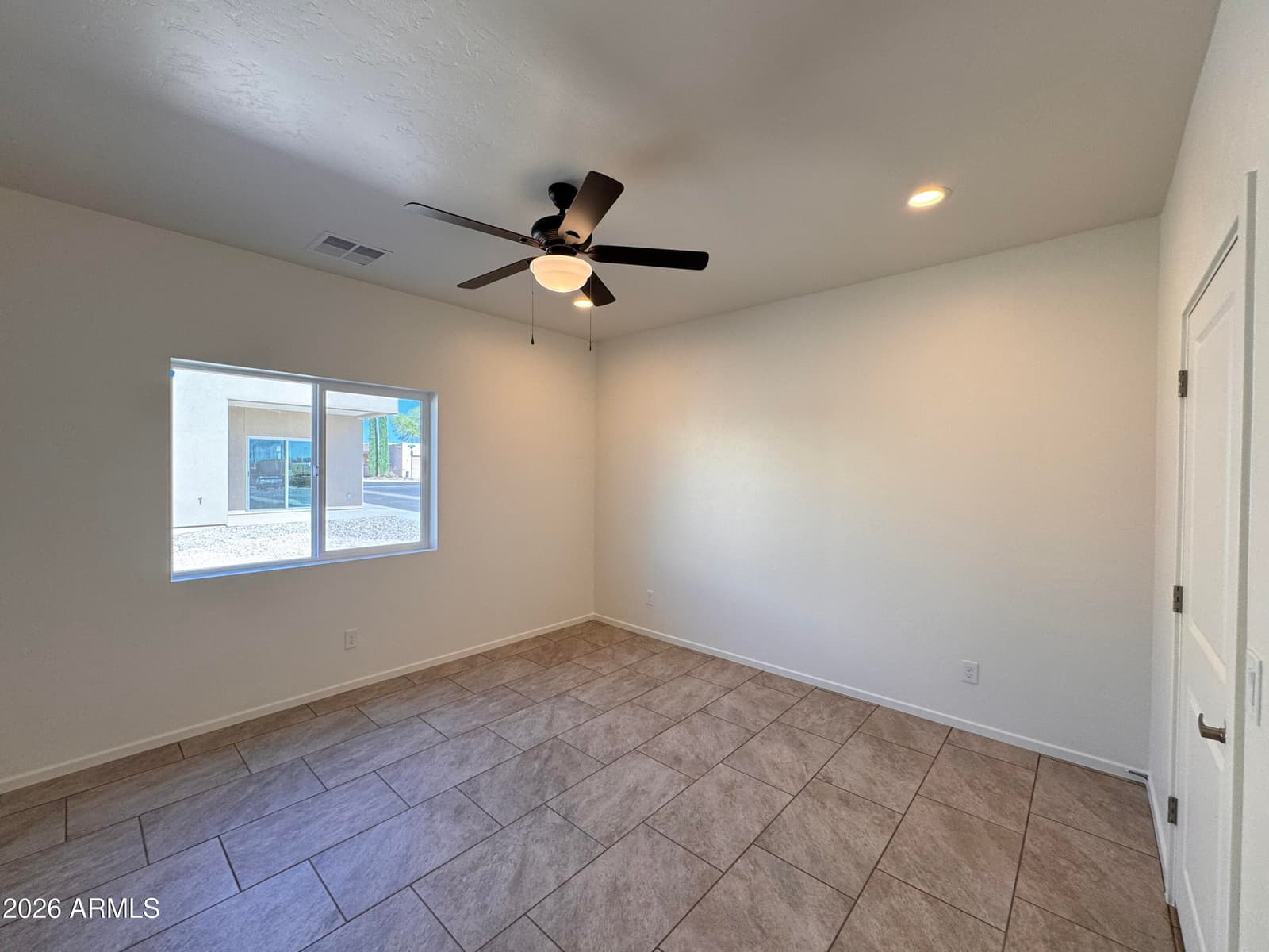 608 S Clubhouse Lane, Sierra Vista, AZ 85635 — photo 11 of 22