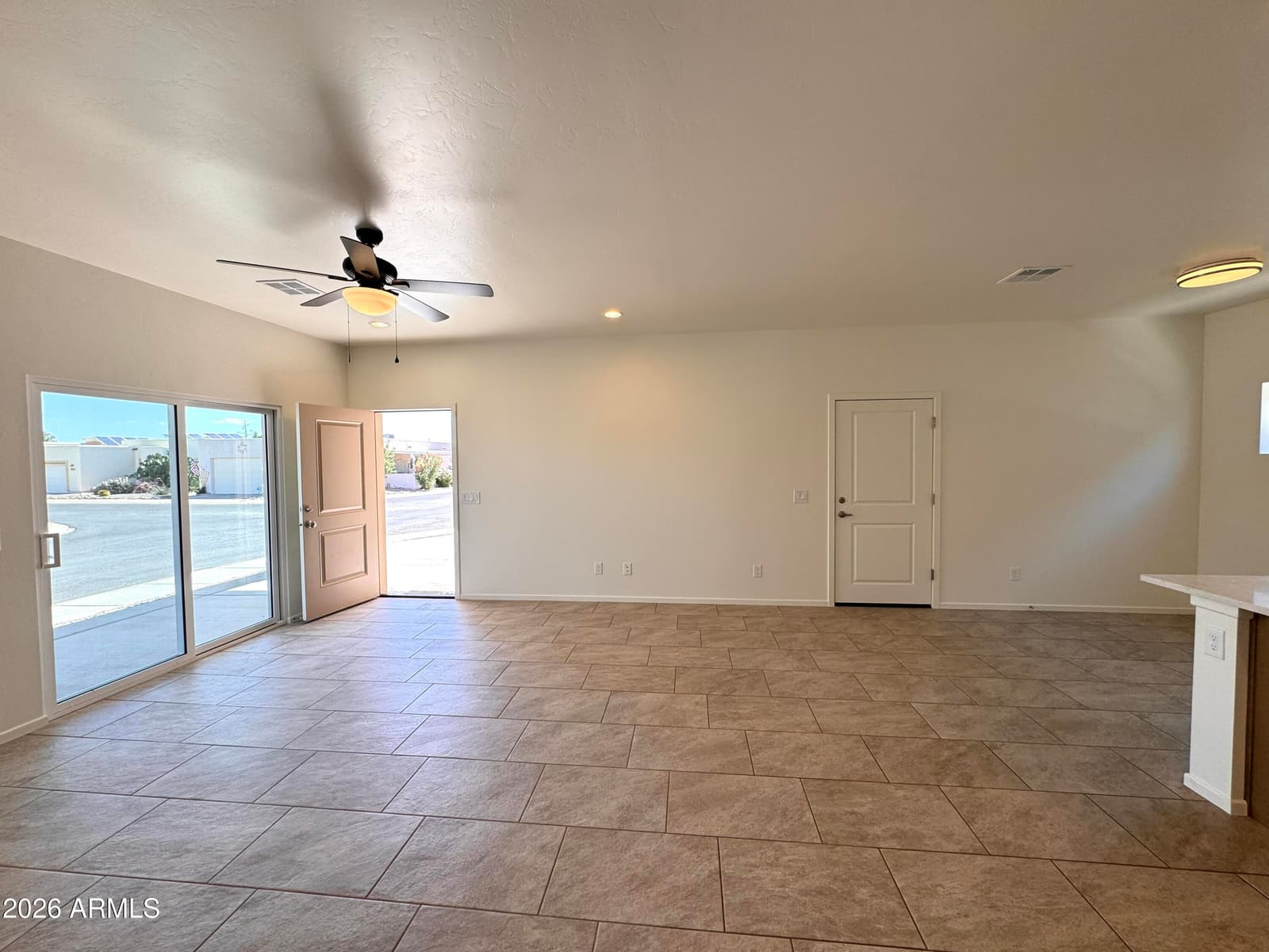 608 S Clubhouse Lane, Sierra Vista, AZ 85635 — photo 9 of 22