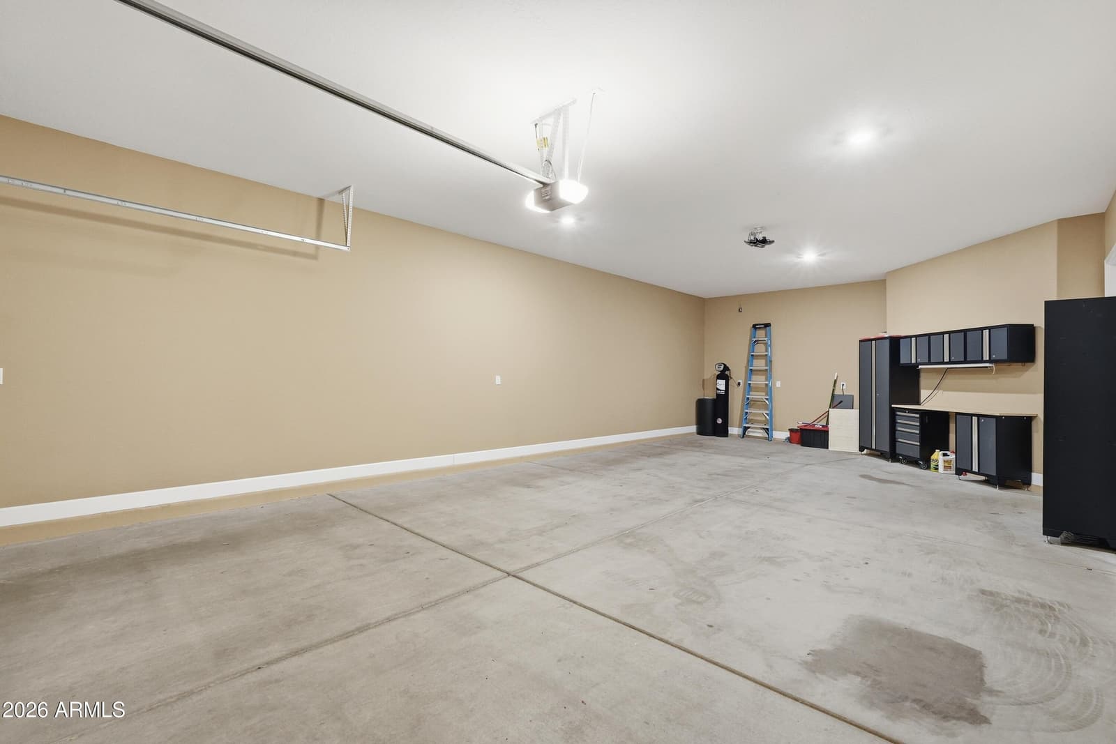 2522 E PLEASANT Lane, Phoenix, AZ 85042 — photo 48 of 55