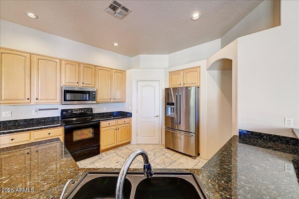 12446 N VIA LA PLAYA Drive, Fountain Hills, AZ 85268 — photo 11 of 30