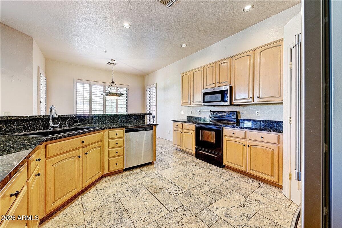12446 N VIA LA PLAYA Drive, Fountain Hills, AZ 85268 — photo 10 of 30