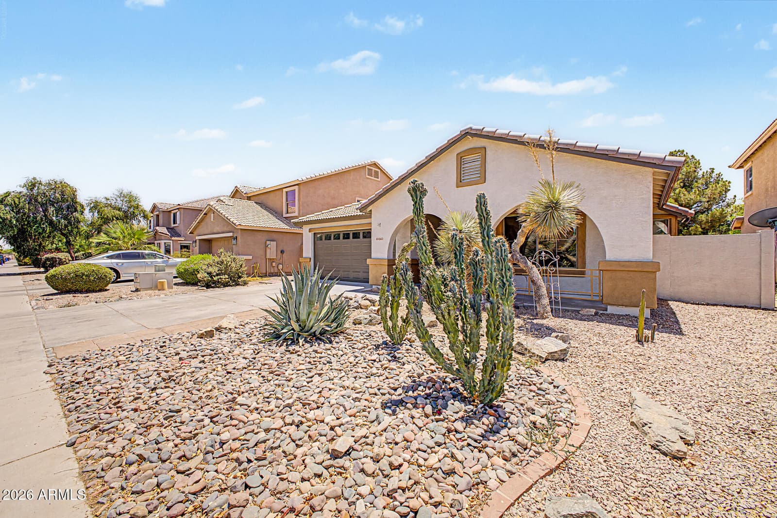45613 W DUTCHMAN Drive, Maricopa, AZ 85139 — photo 3 of 40