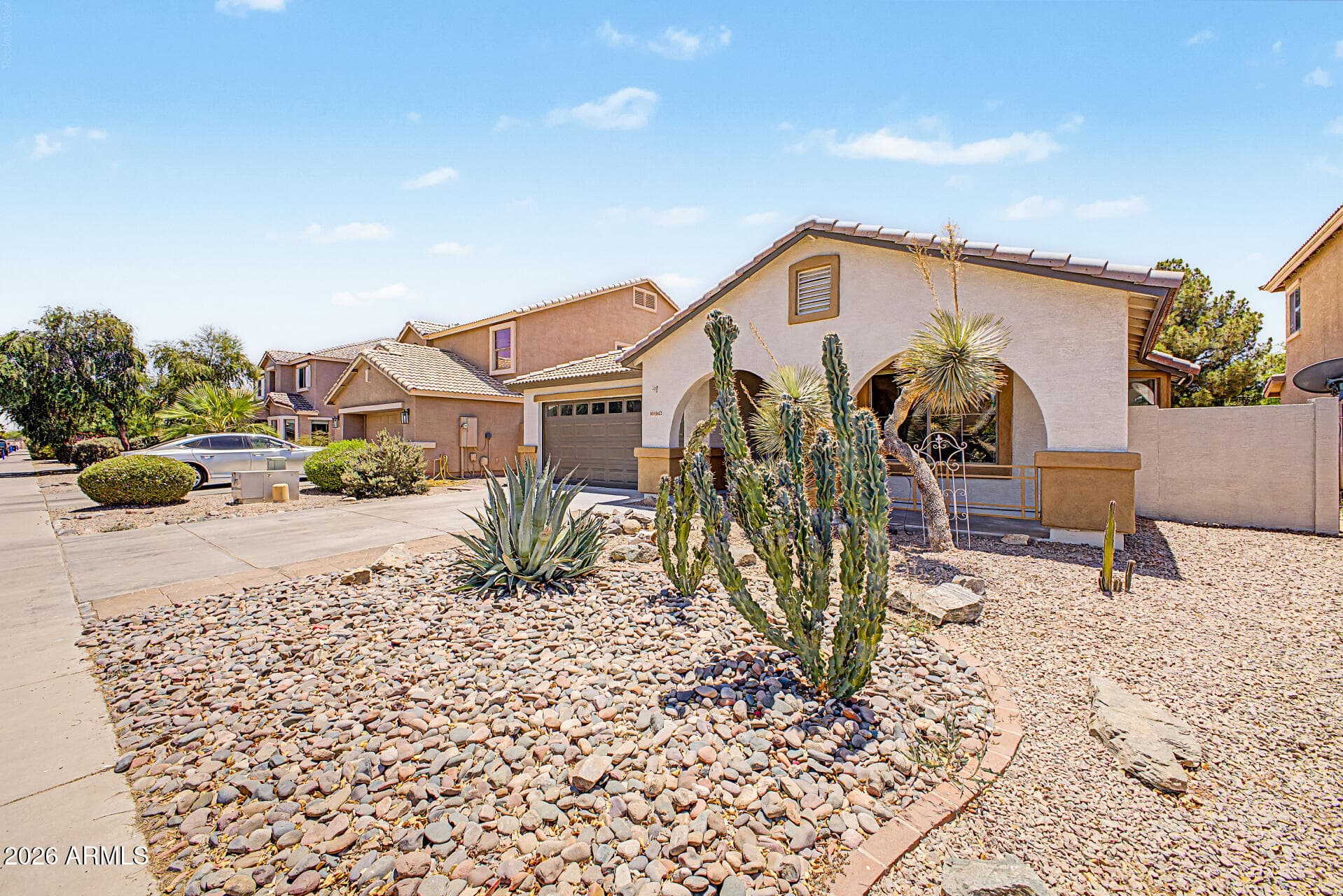 45613 W DUTCHMAN Drive, Maricopa, AZ 85139 — photo 3 of 40