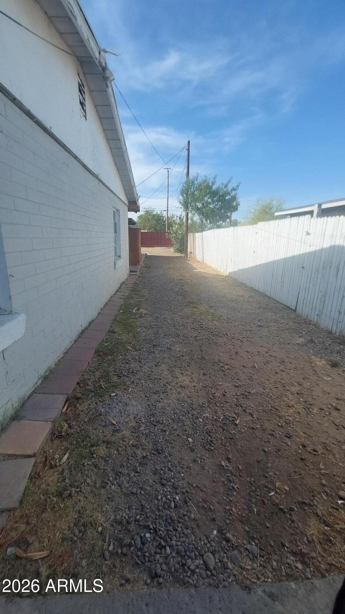 3434 W MONTE VISTA Road, Phoenix, AZ 85009 — photo 4 of 8