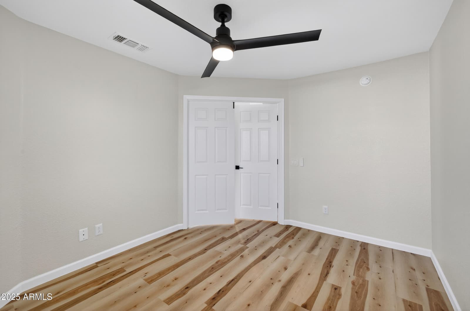 6831 S OAKMONT Drive, Chandler, AZ 85249 — photo 17 of 37