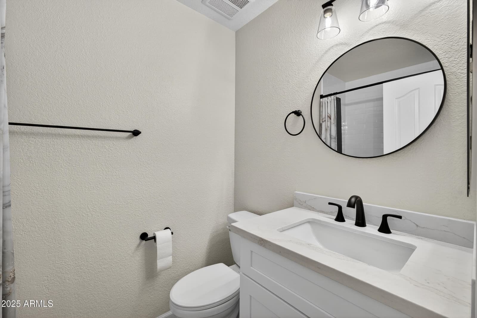 6831 S OAKMONT Drive, Chandler, AZ 85249 — photo 19 of 37