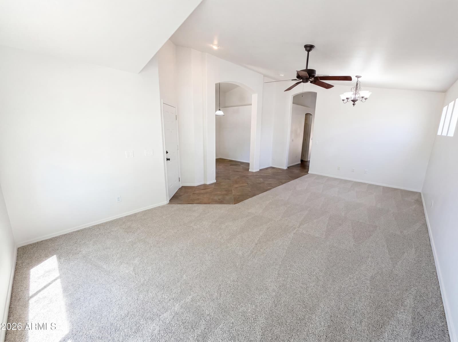 8271 N 112TH Avenue, Peoria, AZ 85345 — photo 3 of 27