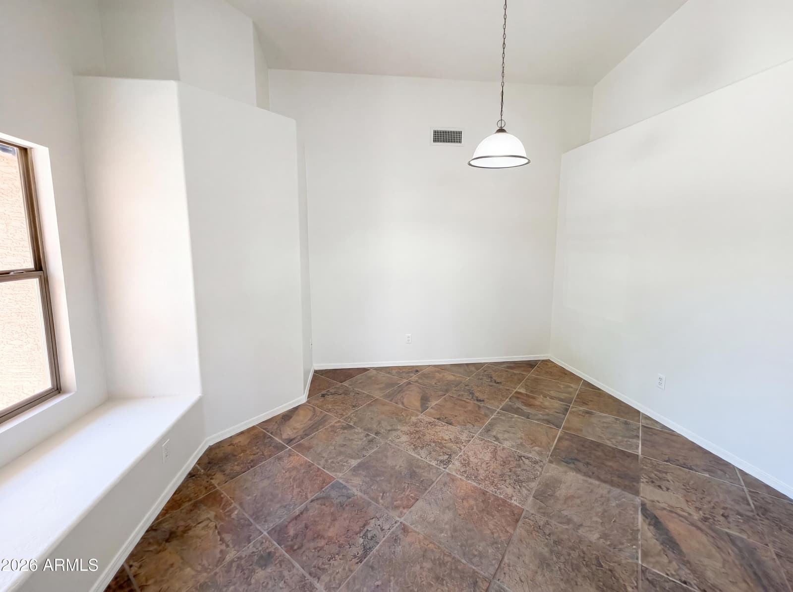 8271 N 112TH Avenue, Peoria, AZ 85345 — photo 11 of 27
