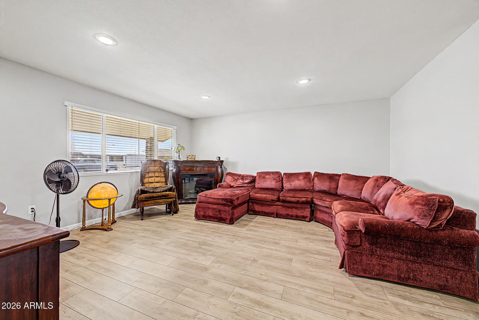 10718 W El Capitan Circle, Sun City, AZ 85351 — photo 7 of 30