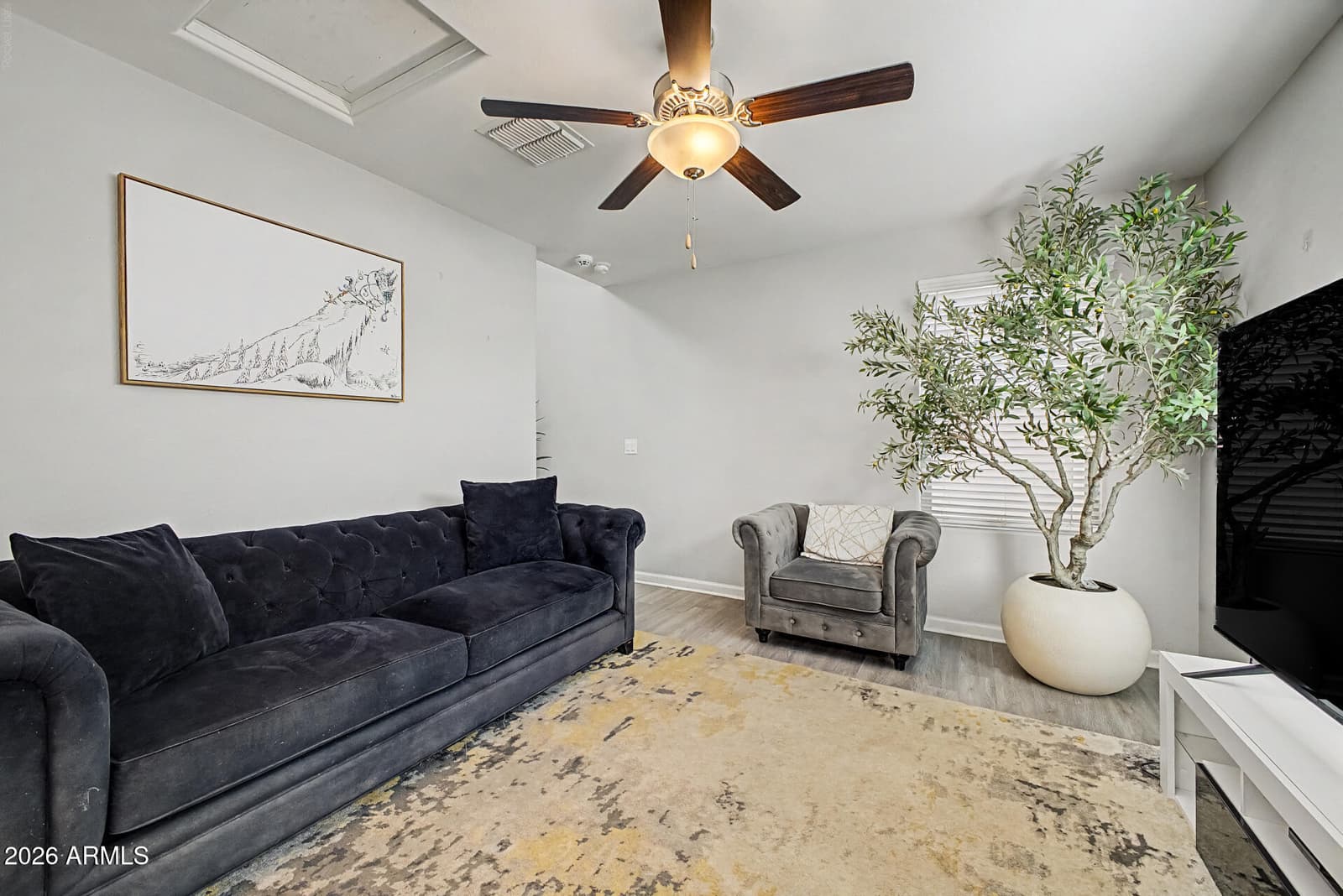 8037 W AGORA Lane, Phoenix, AZ 85043 — photo 3 of 33