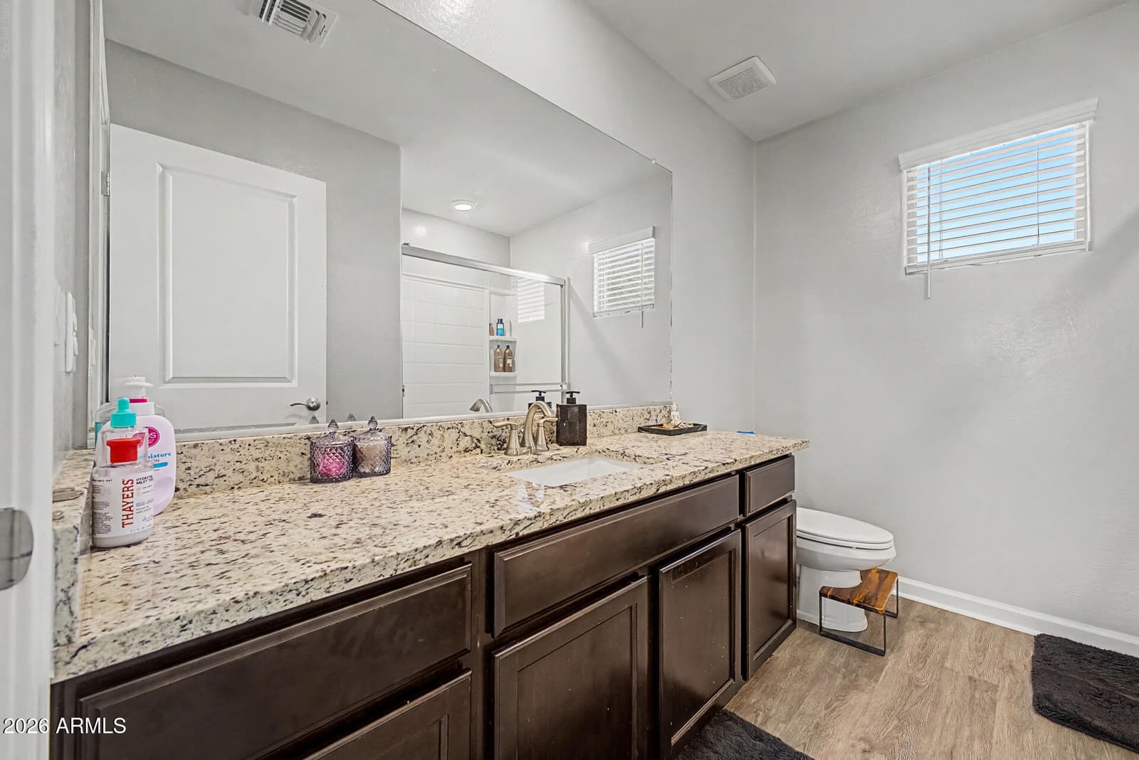 8037 W AGORA Lane, Phoenix, AZ 85043 — photo 17 of 33