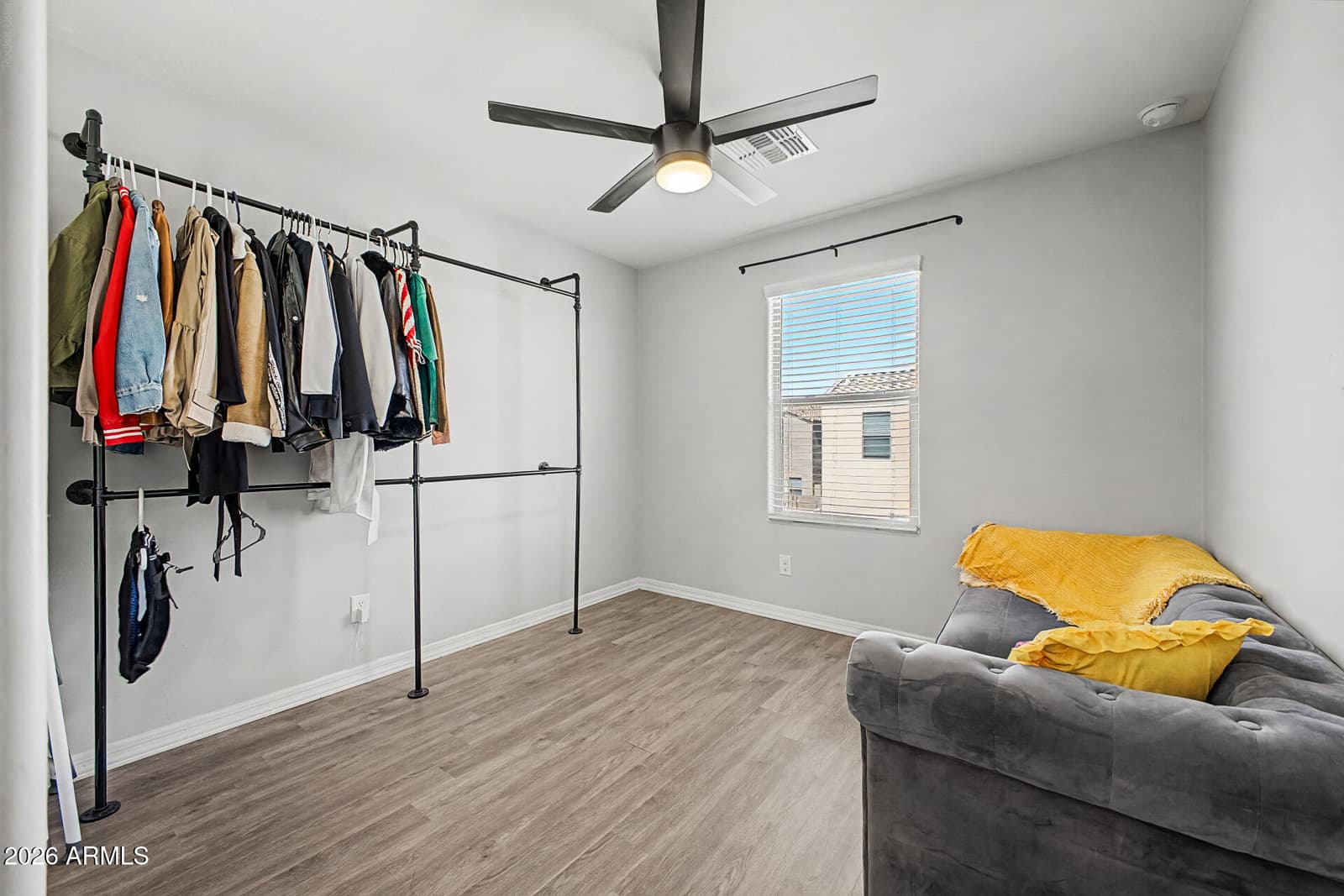 8037 W AGORA Lane, Phoenix, AZ 85043 — photo 21 of 33
