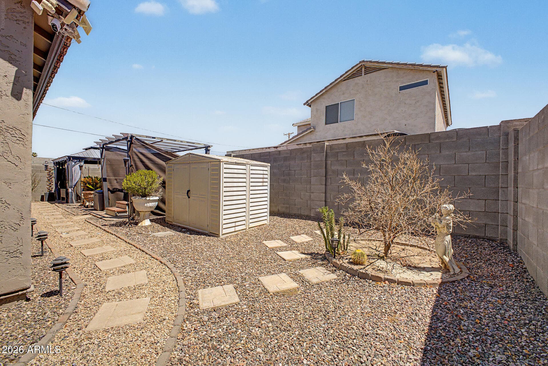 1225 E GRENADINE Road, Phoenix, AZ 85040 — photo 35 of 36