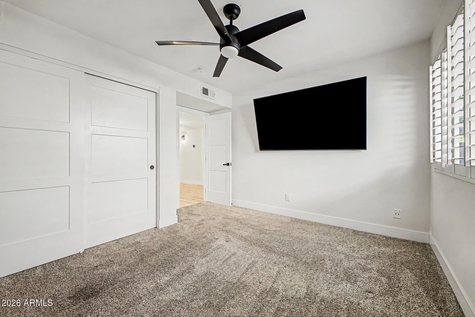 5526 E EVERGREEN Street, Mesa, AZ 85205 — photo 25 of 34