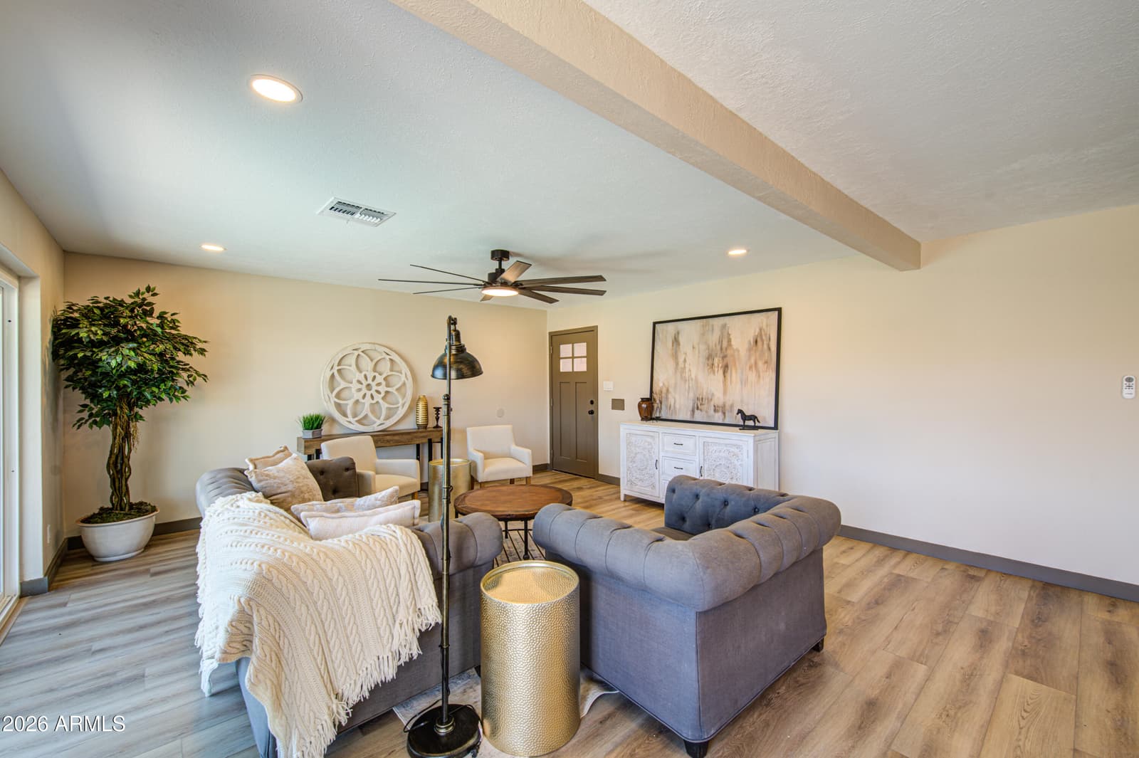 3823 W ROSE Lane, Phoenix, AZ 85019 — photo 4 of 39