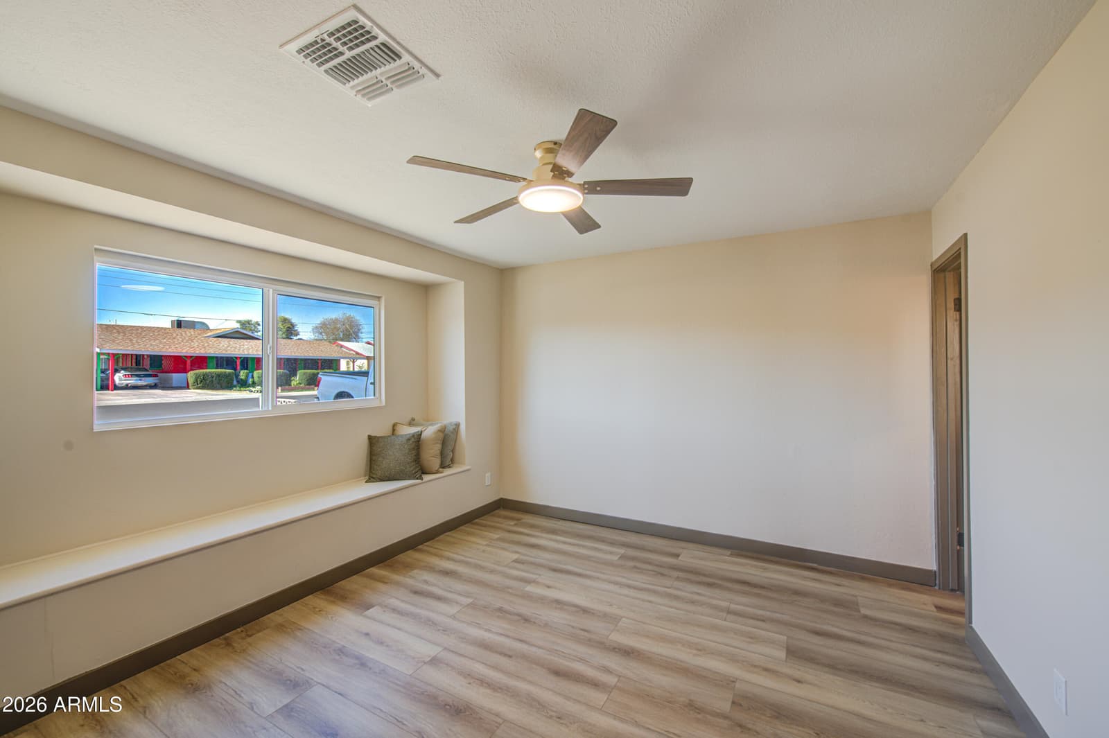3823 W ROSE Lane, Phoenix, AZ 85019 — photo 16 of 39