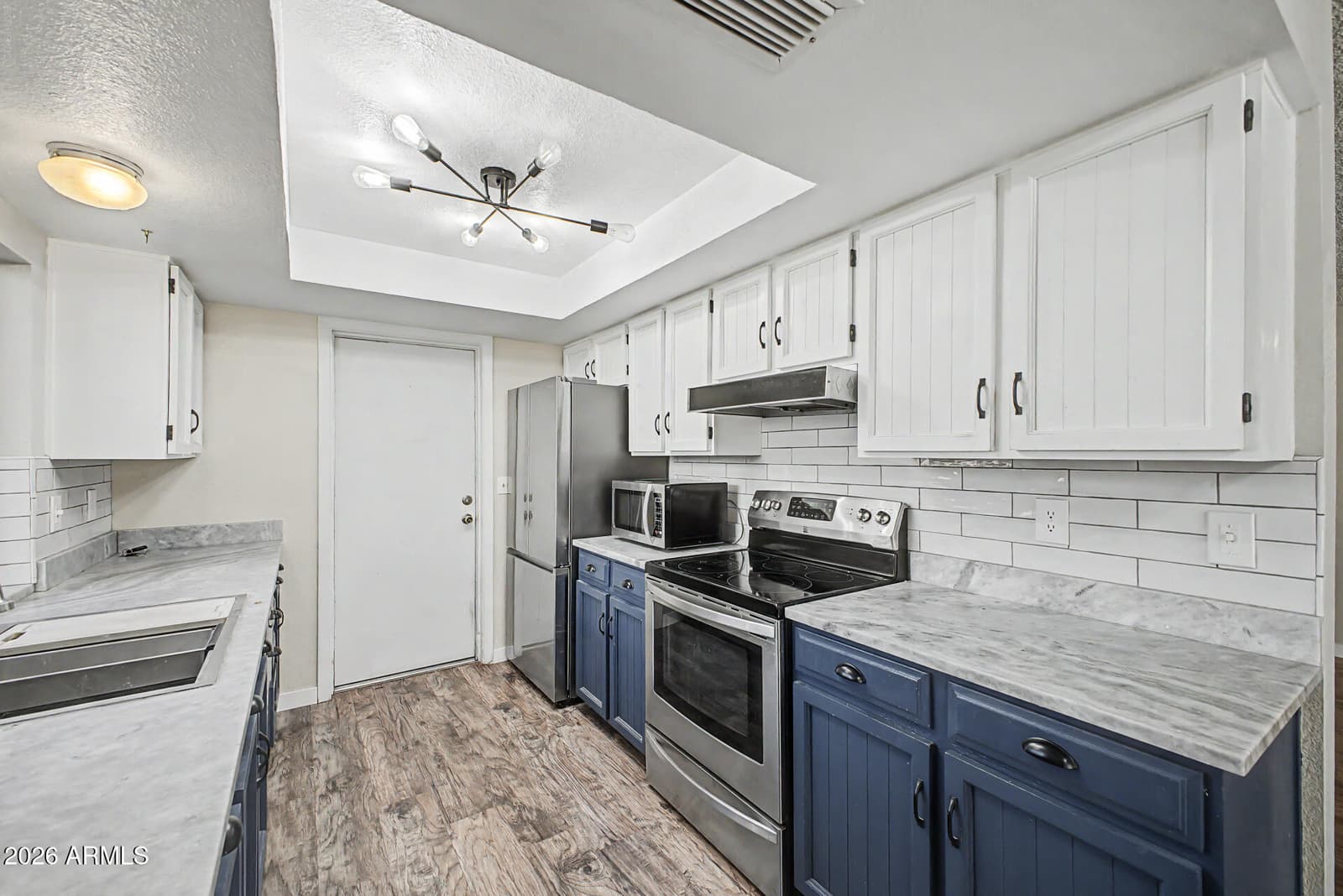 2956 W SANDRA Terrace, Phoenix, AZ 85053 — photo 8 of 18