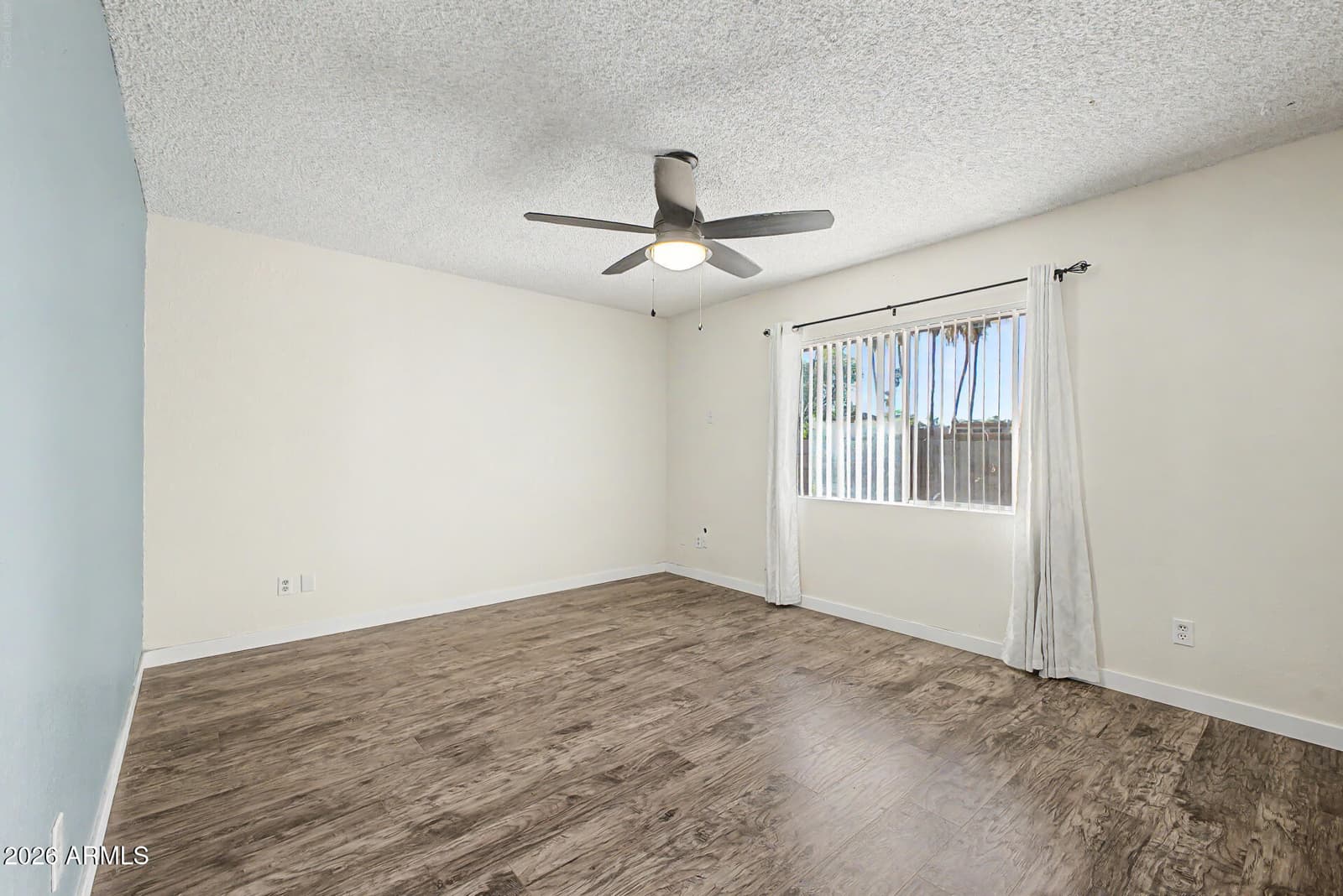 2956 W SANDRA Terrace, Phoenix, AZ 85053 — photo 9 of 18