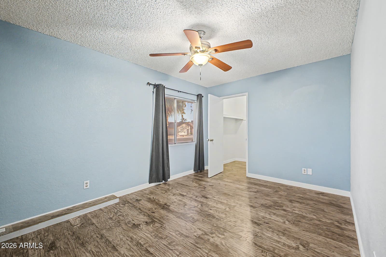 2956 W SANDRA Terrace, Phoenix, AZ 85053 — photo 13 of 18
