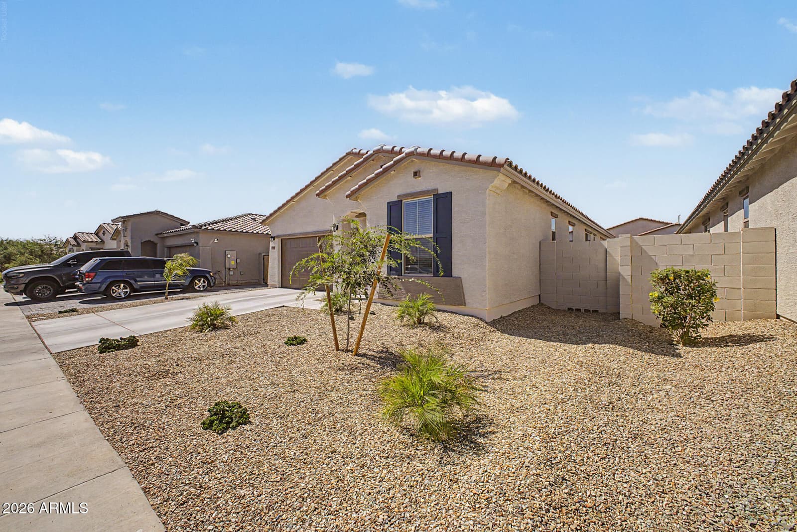 24182 W Hilton Avenue, Buckeye, AZ 85326 — photo 5 of 38