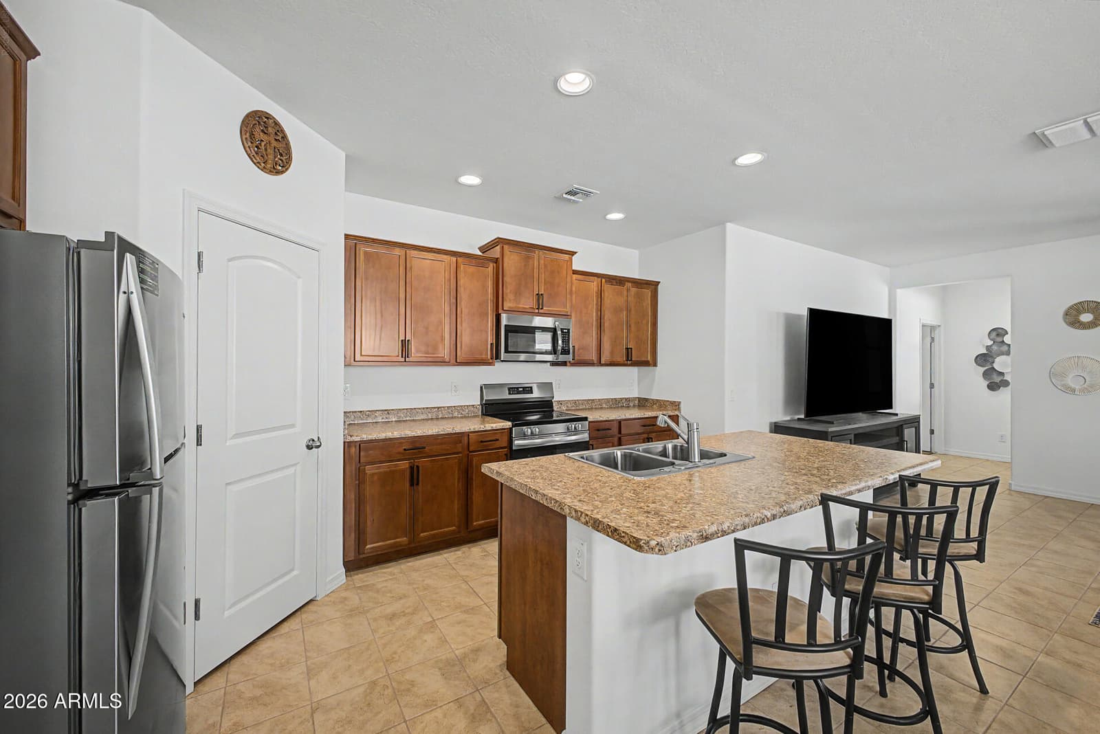 24182 W Hilton Avenue, Buckeye, AZ 85326 — photo 15 of 38