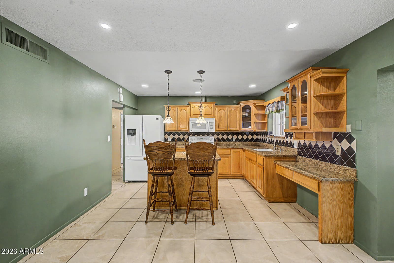725 S PASADENA, Mesa, AZ 85210 — photo 2 of 50