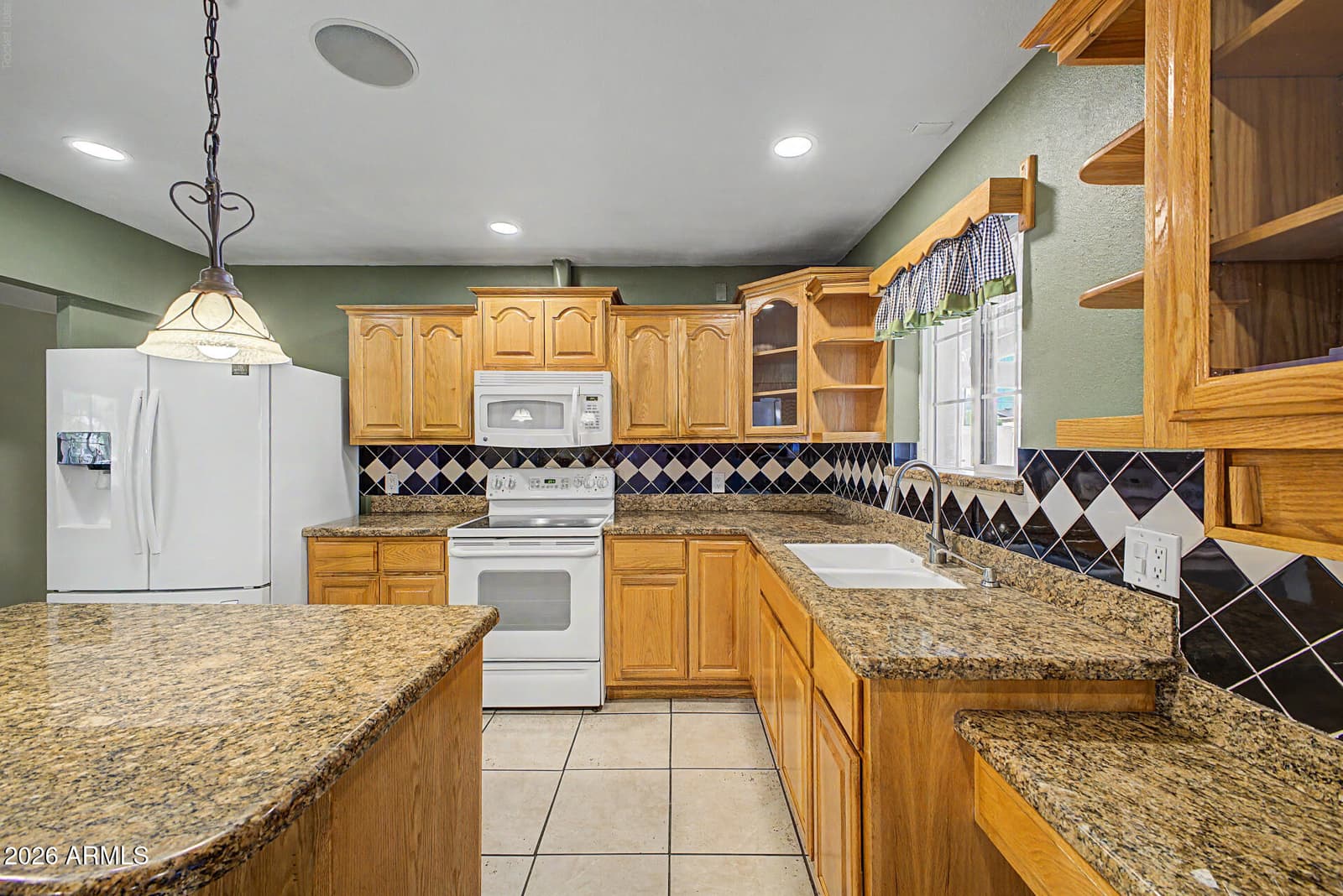 725 S PASADENA, Mesa, AZ 85210 — photo 16 of 50