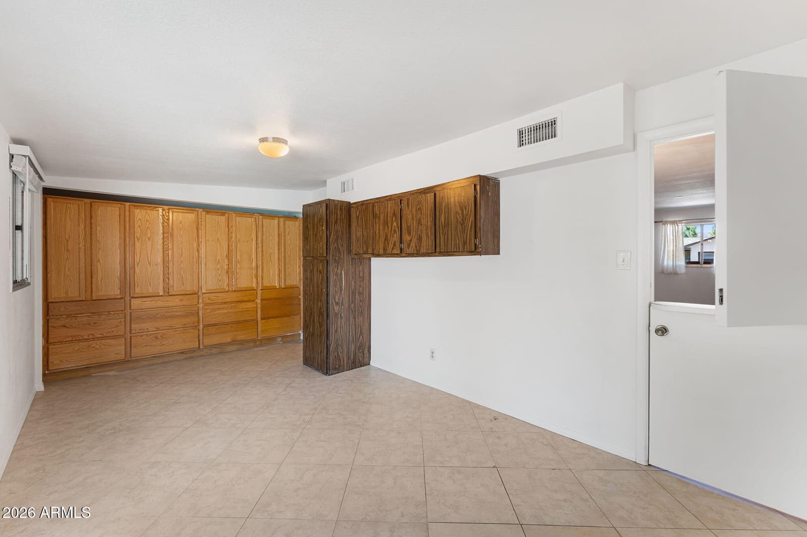 8509 E MACKENZIE Drive, Scottsdale, AZ 85251 — photo 13 of 30